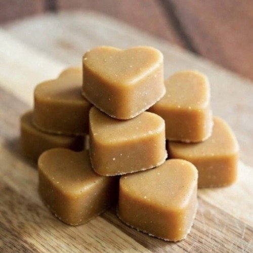 Home Heart Shaped Jaggery